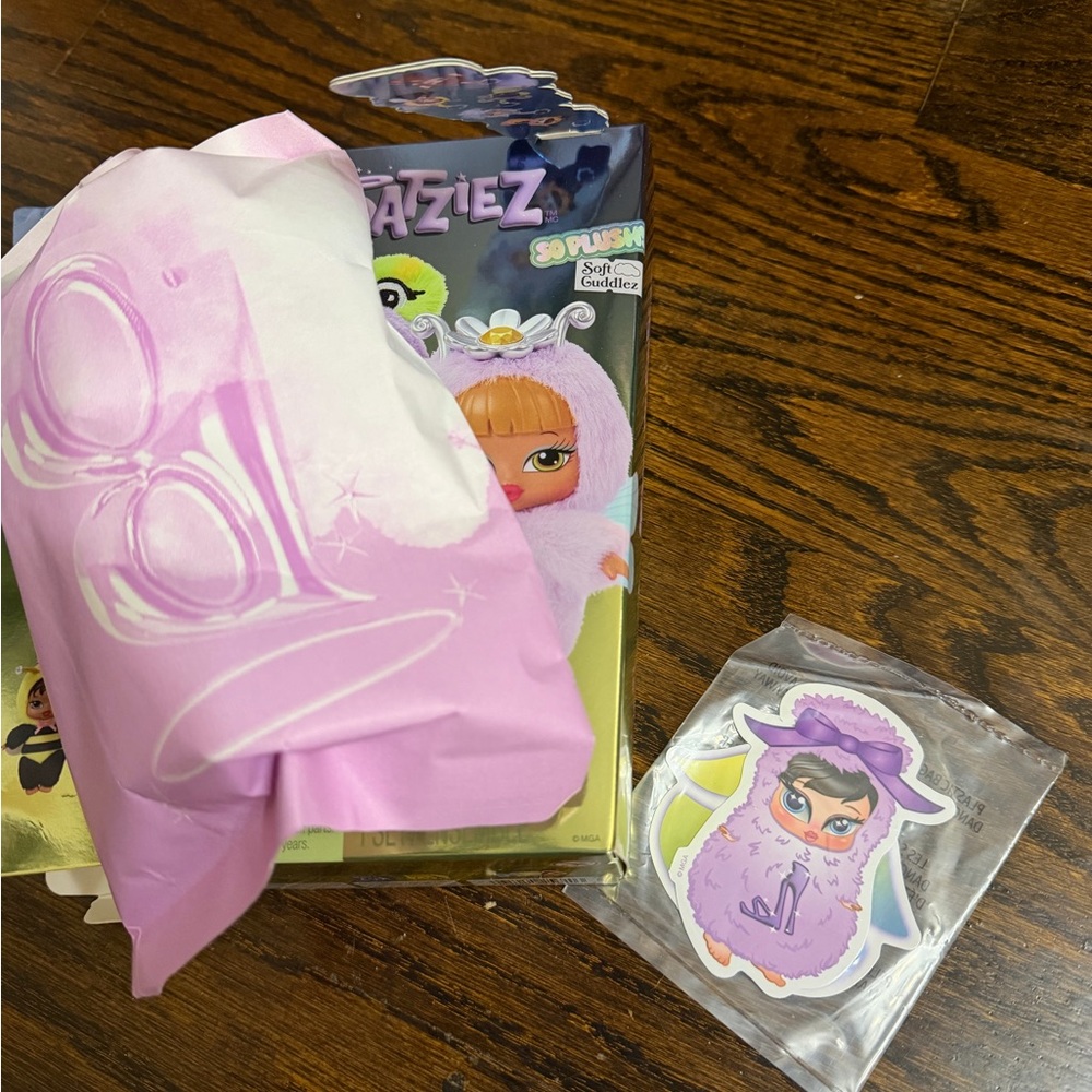 MYSTERY Bratzies Keychain Doll - Purple